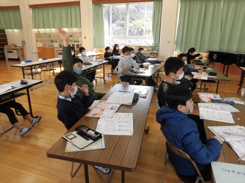 5年英語 (4)_R