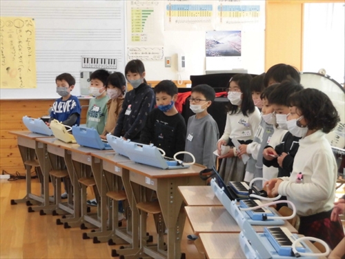 低学年音楽会 (4)_R