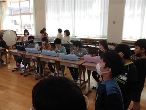 低学年音楽会 (11)_R