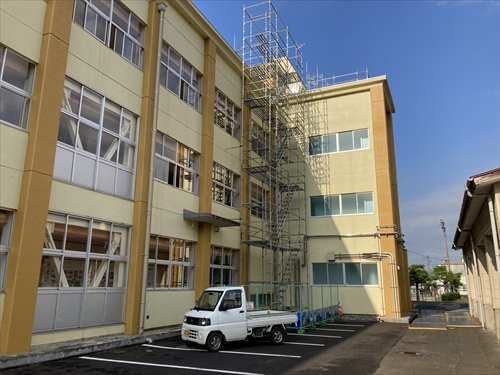 工事の足場_R