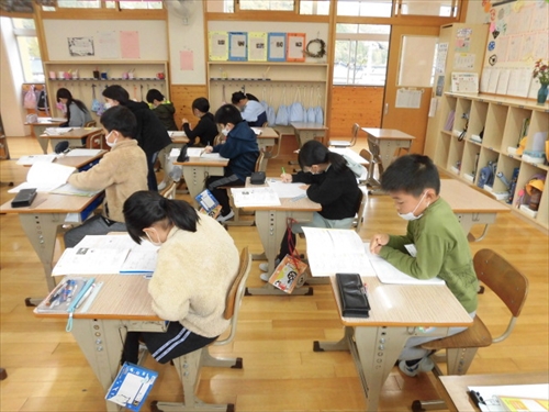 4年四捨五入 (6)_R