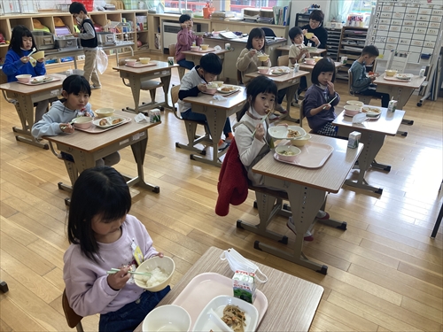 全国いってＱ給食 (2)_R