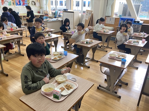 全国いってＱ給食 (4)_R