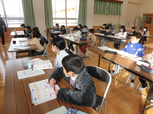 4年外国語 (5)_R