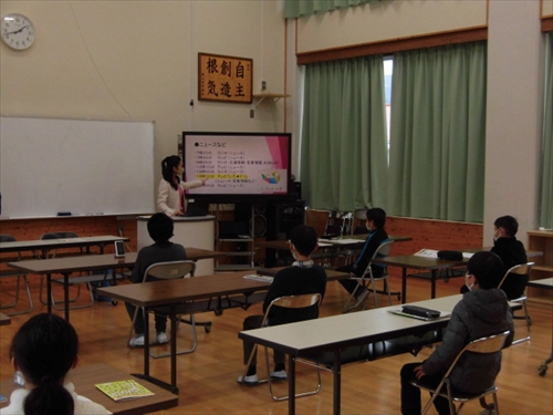 アナウンサーの仕事 (1)_R