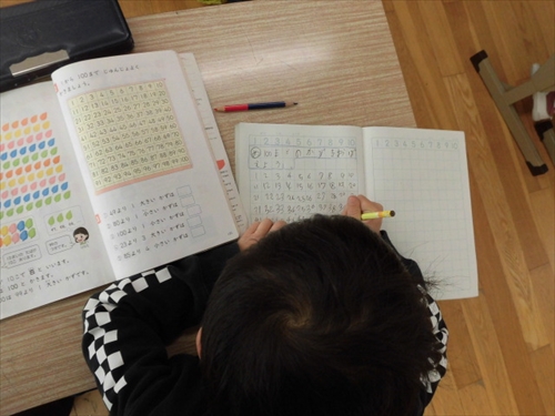 1年100までの数 (4)_R