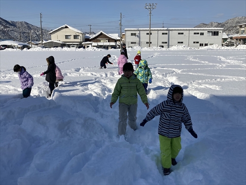 1年雪遊び (5)_R