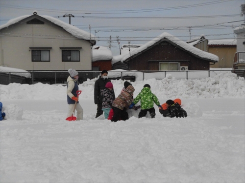 低学年雪遊び (4)_R