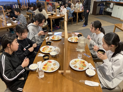 8日朝食 (1)_R