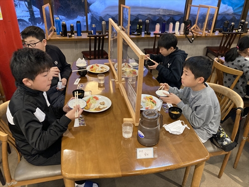 8日朝食 (2)_R