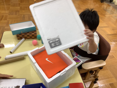 ②