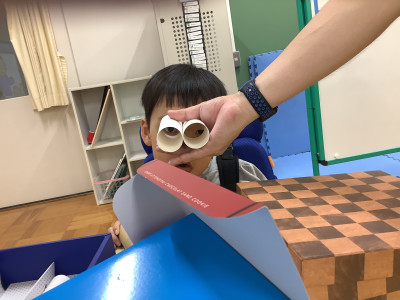 ③