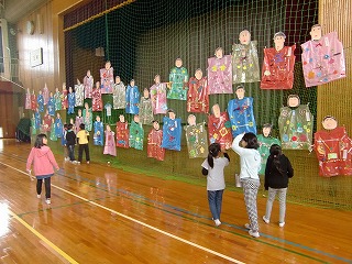 子どもたちも、金曜日にじっくり鑑賞しました。