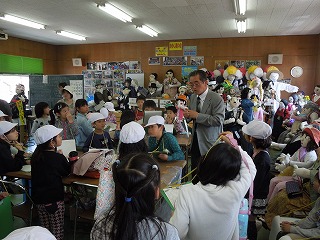 かかし村役場見学１