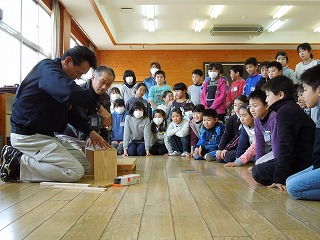 最初に手本を見せていただきました