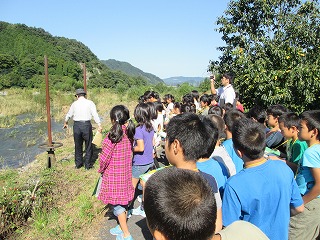 取水口の見学