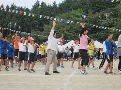 会場を巻き込んだ八頭町音頭