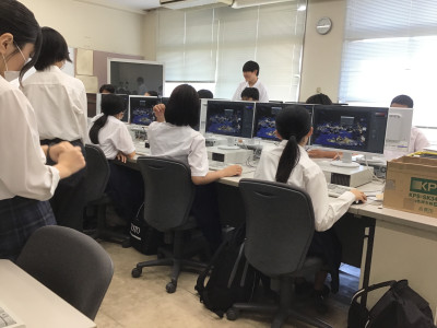 ⑯