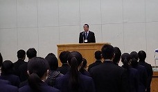 校長着任式