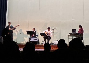 ステージパフォーマンス（稲田）