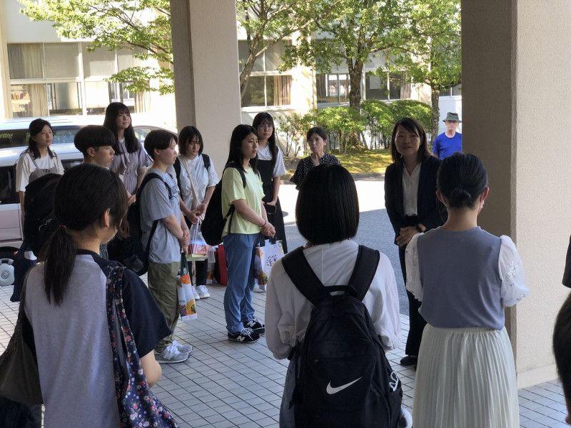 森口知美様 添乗員