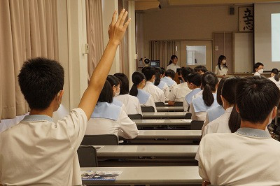 生徒会による学校紹介