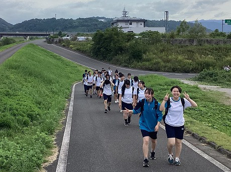 ①河川敷