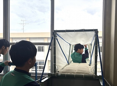 避難袋(3階から)