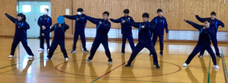 ハッピーダンス①