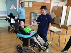 緑の羽根募金活動