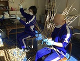 写真ススキの葉むしり
