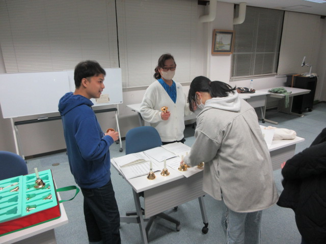 ②ハンドベル自主練習