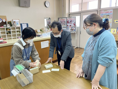 伯耆町立岸本中学校図書館