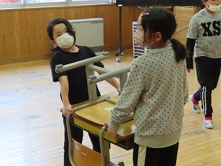 6