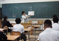 読み聞かせ5月3年