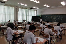 ３年就職差別