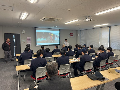 20250212_機械科1年生企業見学3