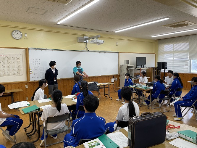 20250513_Ｗ科生活支援技術社会人講師1