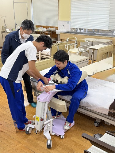 20251022_介護機器W3介護1