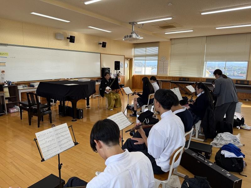 20251104_音楽三味線社会人講師5