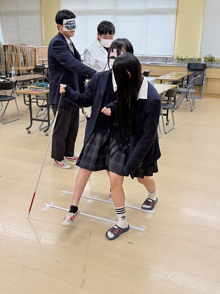 20251113_W3白杖体験1