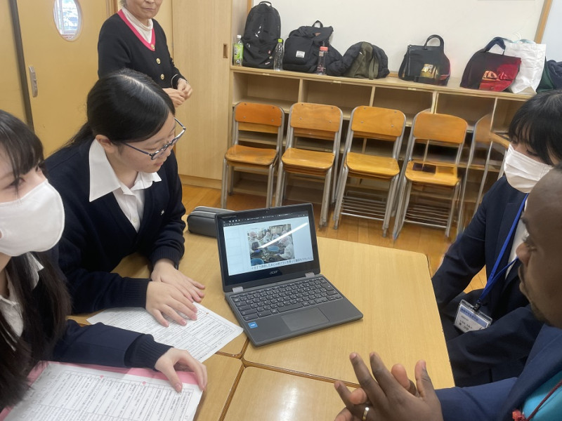 20251211_英語科特別授業GlobalDayatさかそうHS5