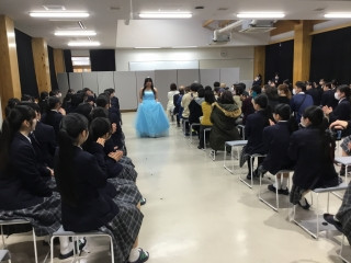 水色ドレス