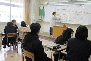 ③