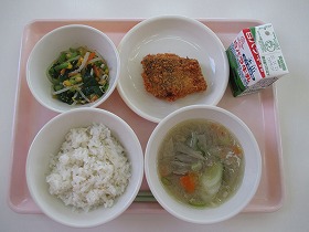 3-22給食写真