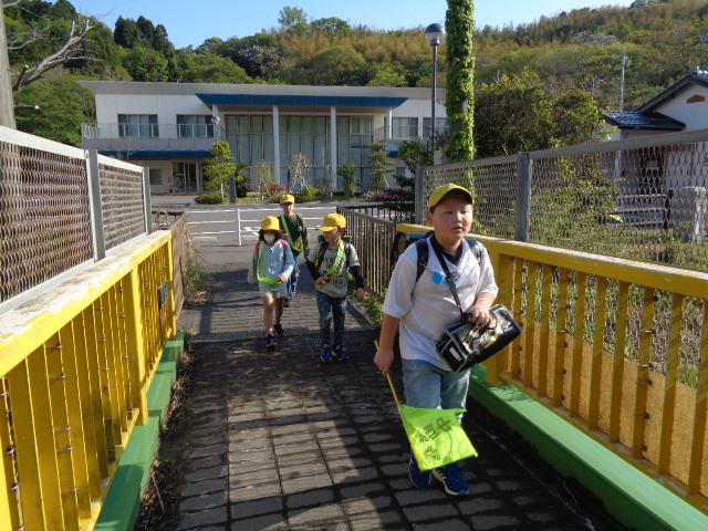 ②歩道橋