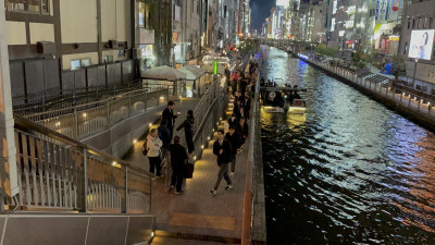4_②　なんばグランド花月鑑賞後バスへ移動（建設工学科）