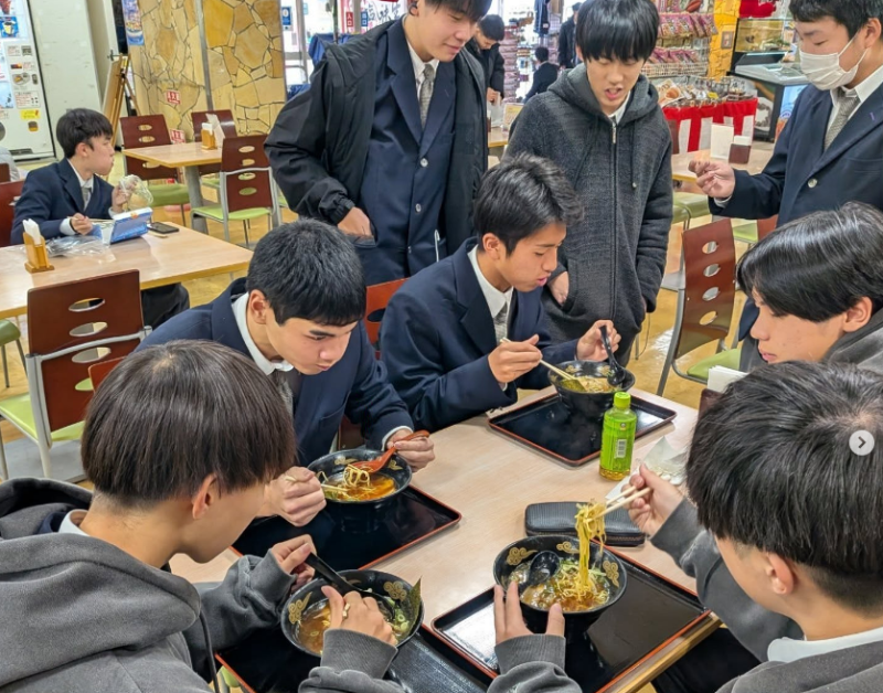 {87B296B1-CDBF-4F23-8F7A-8A4BB643848F}