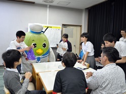 交歓会にトリピーがきたようす