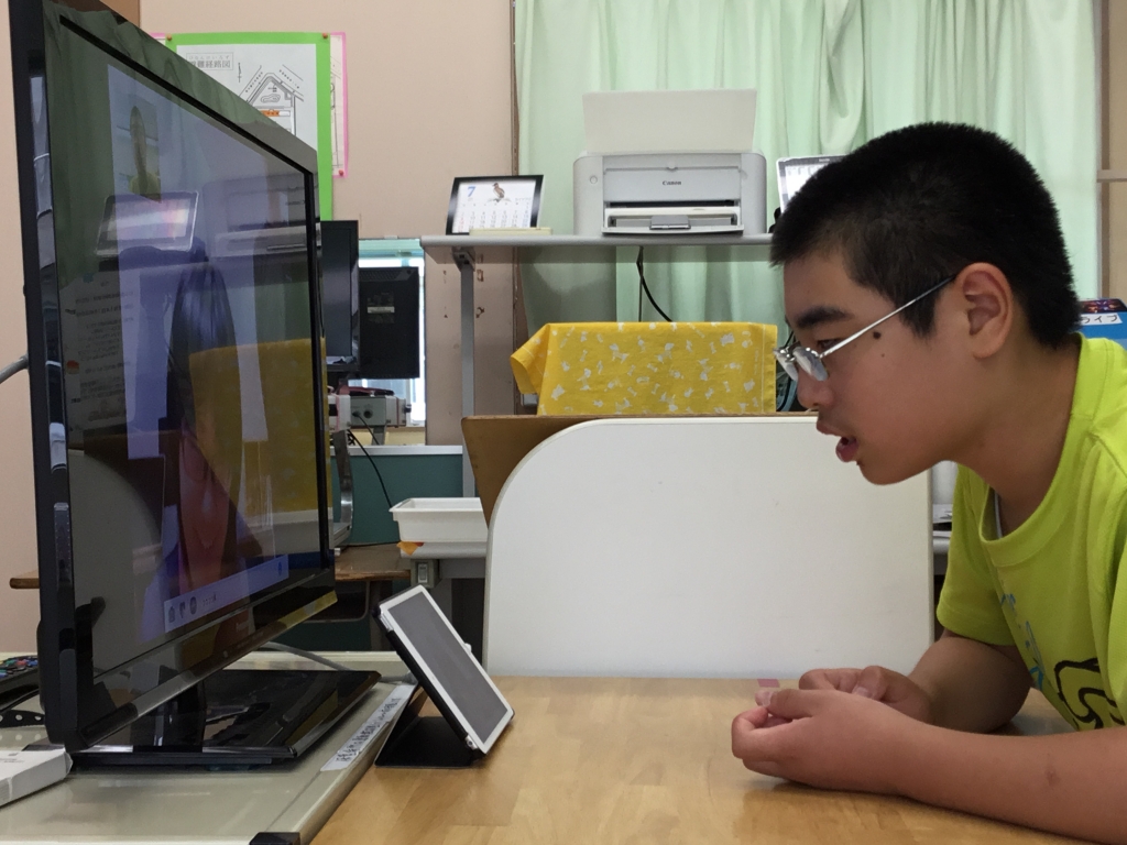 テレビ交流している様子１